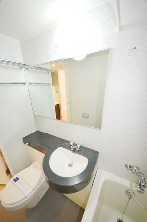 レジディア神田岩本町の物件内観写真